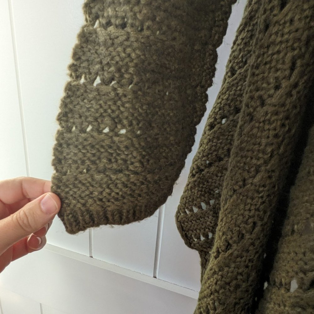 🌸 VENUS High/Low Duster Cardigan Sweater Open Front in Olive Green SIZE L - Picture 8 of 16